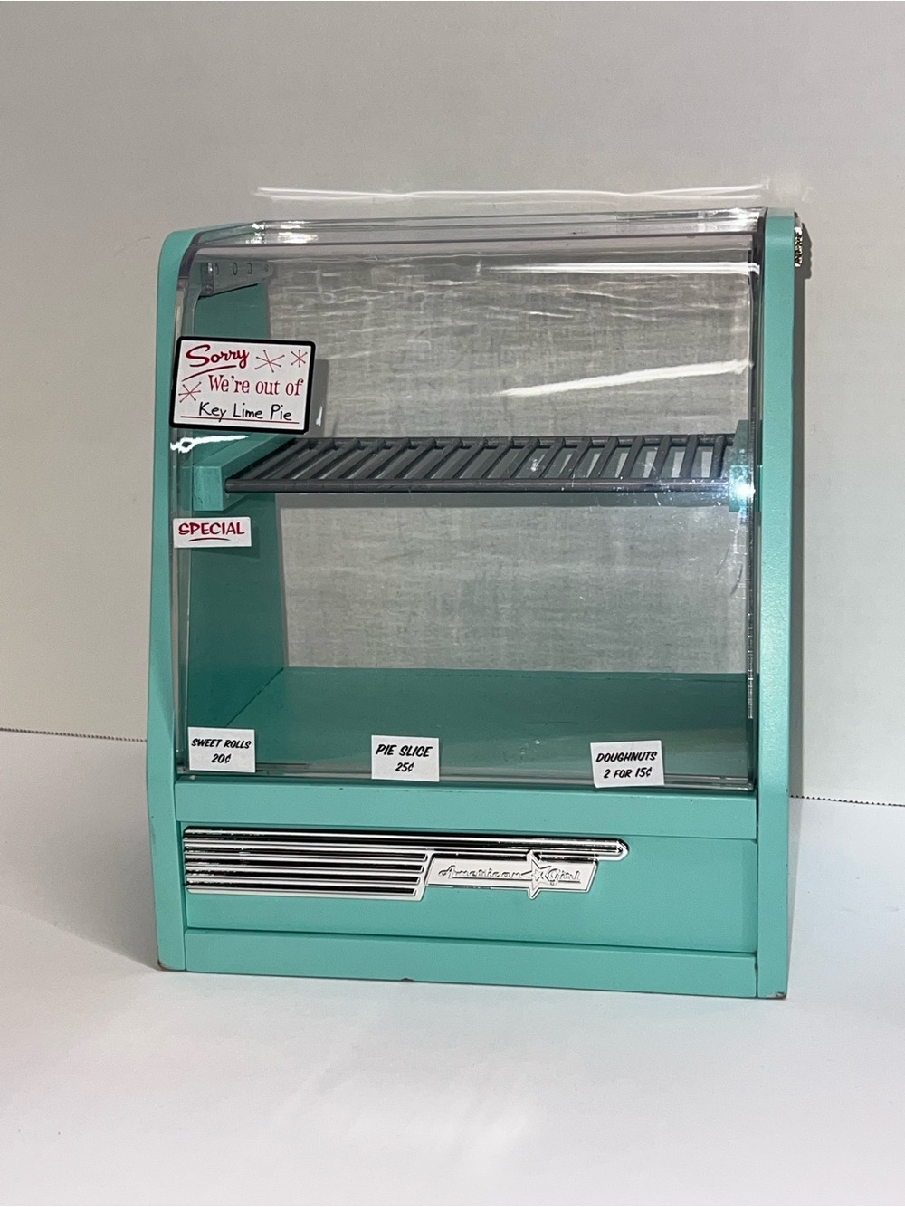 American Girl Maryellen's Seaside Diner Doll BAKERY CASE